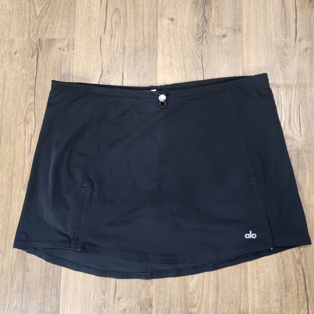 ALO Yoga Charcoal Athletic Skort